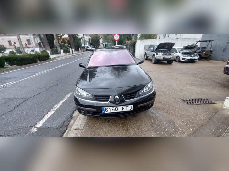 Renault Laguna 1.9 dci 110cv foto 7